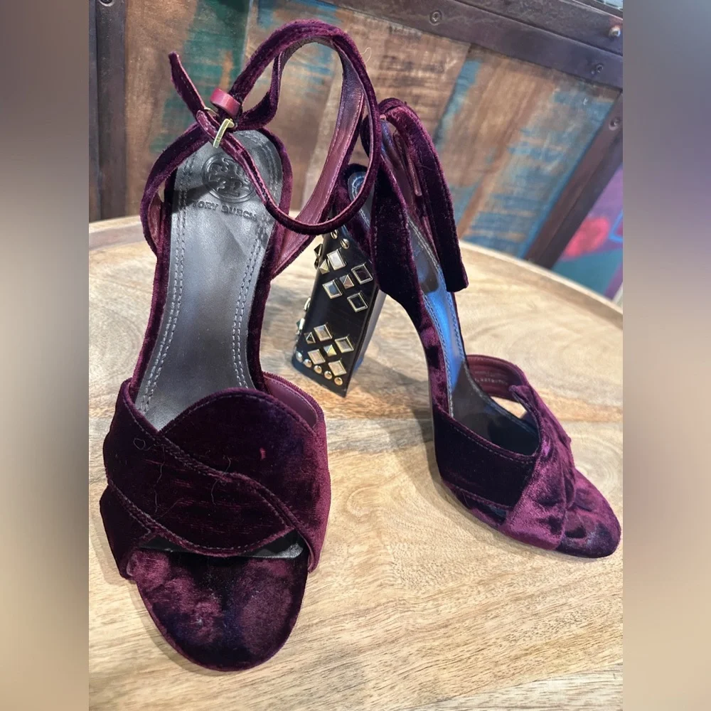Tory Burch Rich Maroon Velvet Gold Studded Block Heels. Luxurious. U.S. 7.5 - Picture 2 of 16